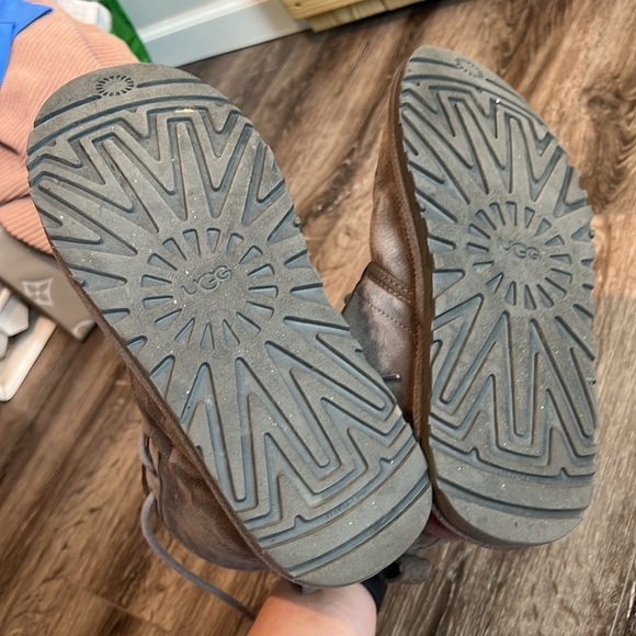 UGG Men’s Neumel Boot - Picture 6 of 6